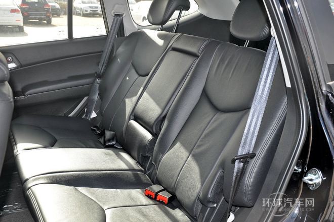 2013款 1.8T 4WD 自动行政版