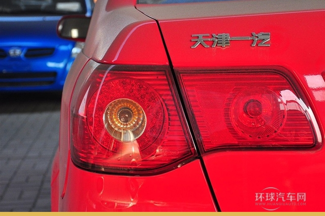 2011款 三厢 1.5L 自动旗舰型