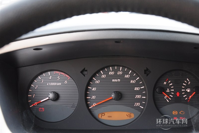 2011款 2.0T 两驱豪华导航版