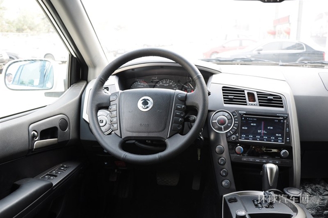 2011款 2.0T 两驱豪华导航版