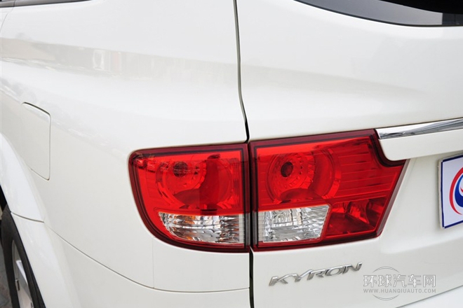 2011款 2.0T 两驱豪华导航版