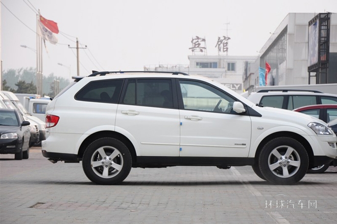 2011款 2.0T 两驱豪华导航版
