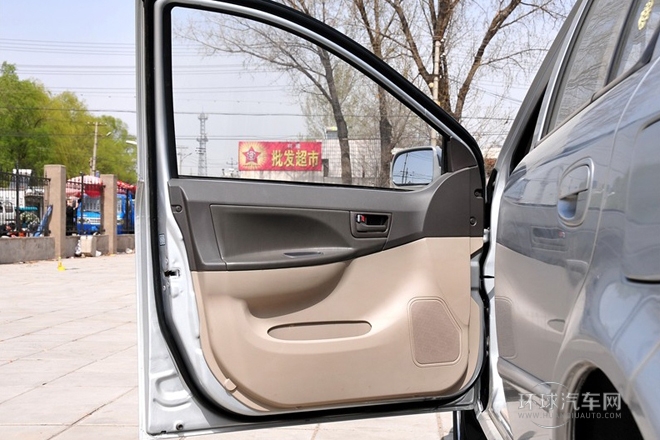 2011款 三厢 1.5L 手动精英型