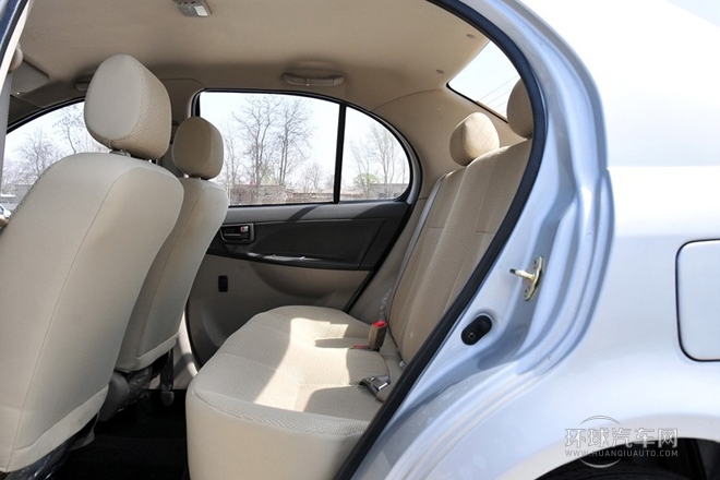 2011款 三厢 1.5L 手动精英型