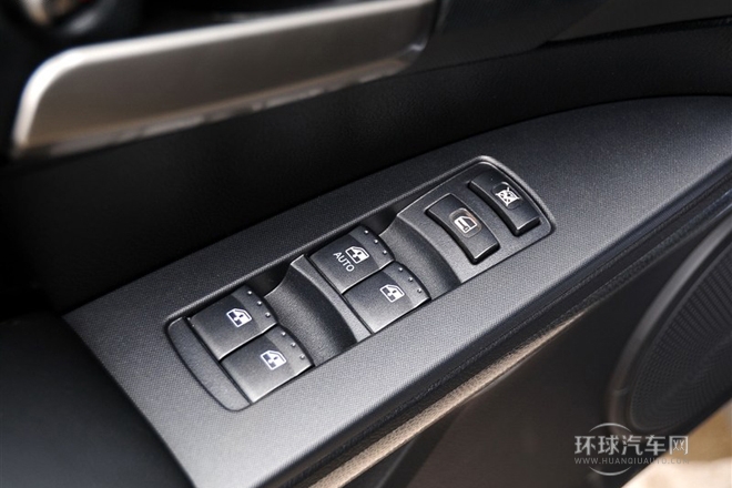 2011款 2.0T 四驱精英导航版