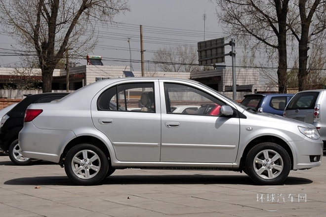 2011款 三厢 1.5L 手动精英型