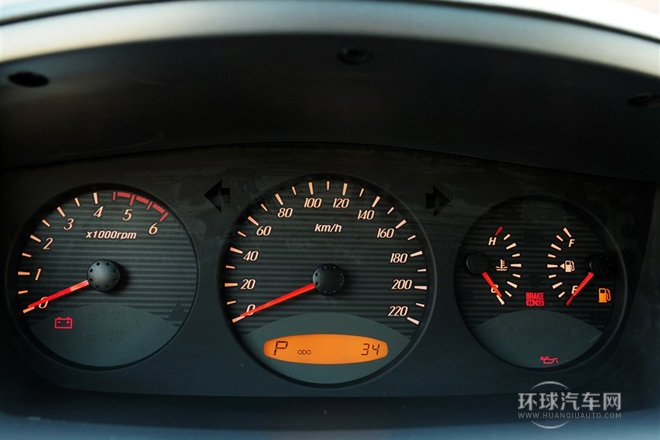 2011款 2.0T 四驱豪华导航版