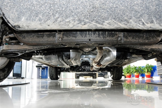 2014款 2.0L 汽油两驱自动精英导航版
