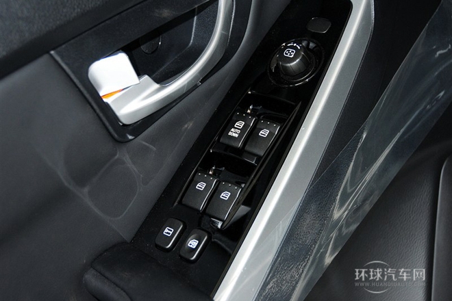 2014款 2.0L 汽油两驱自动精英导航版