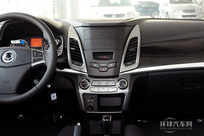 2014款 2.0L 汽油两驱自动精英导航版