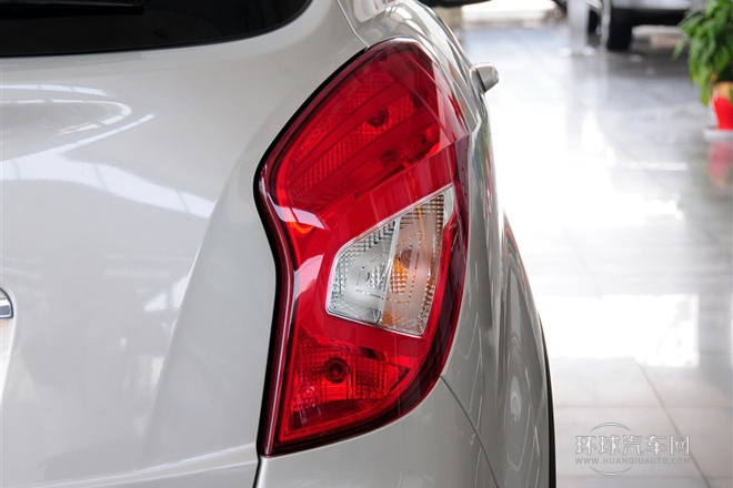 2014款 2.0L 汽油两驱自动精英导航版