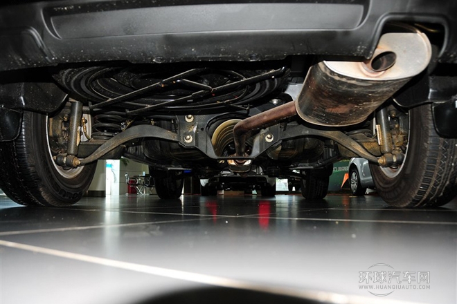 2013款 1.8T 自动两驱天窗版