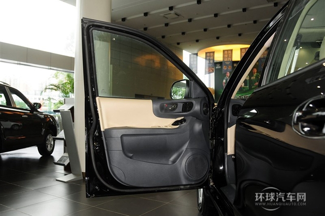 2013款 1.8T 自动两驱天窗版