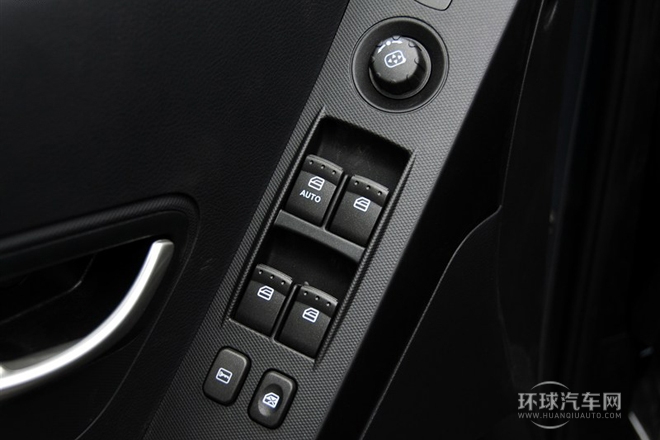 2011款 2.0T 柴油四驱自动精英导航版