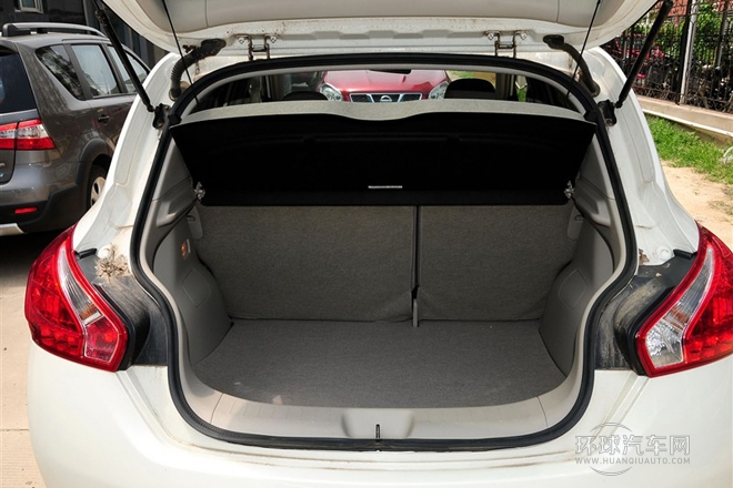 2011款 1.6L 手动智能型