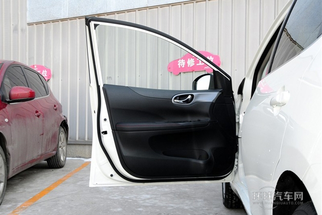 2011款 1.6T M-CVT炫动版