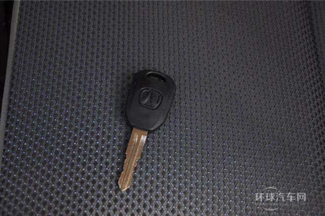 2013款 1.3L加长乐业型