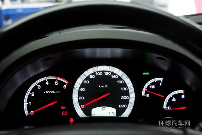 2014款 2.0T 四驱豪华导航版5座