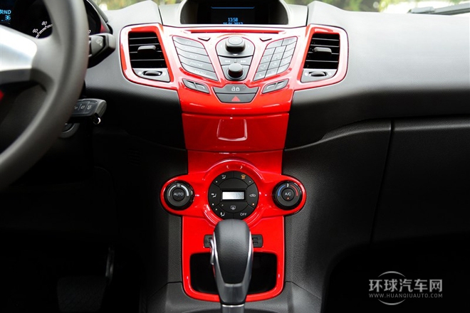 2013款 两厢 1.5L 自动运动型
