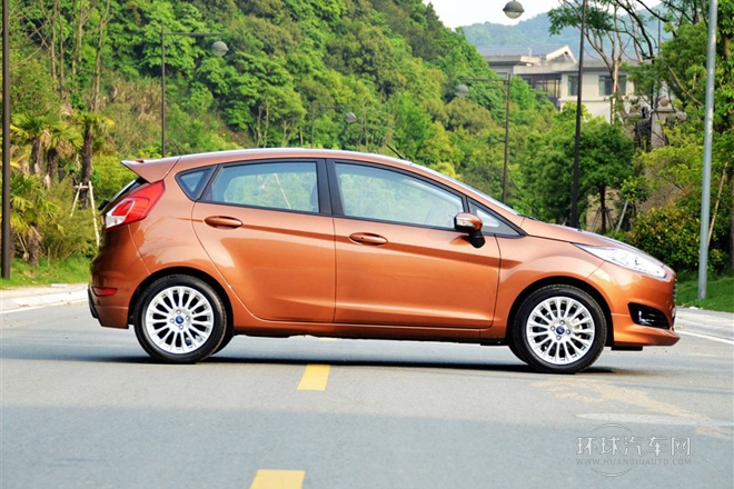 2013款 两厢 1.5L 自动劲动型