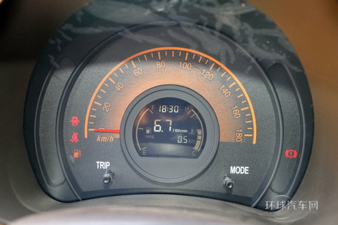 2013款 1.0L 标准型