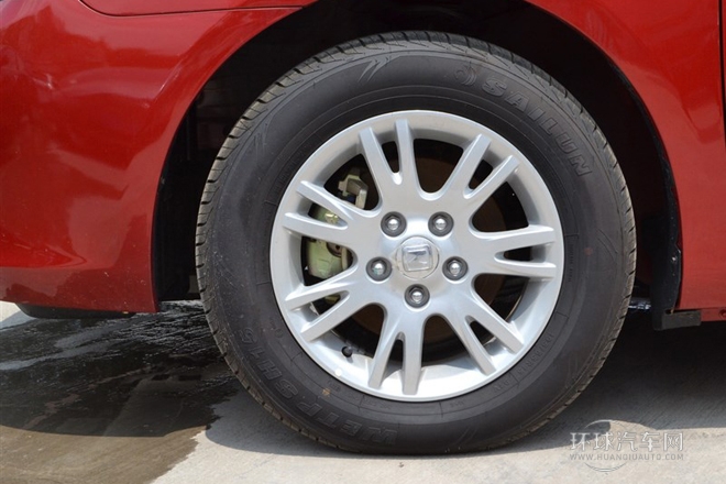 2014款 1.5L 手动尊贵型
