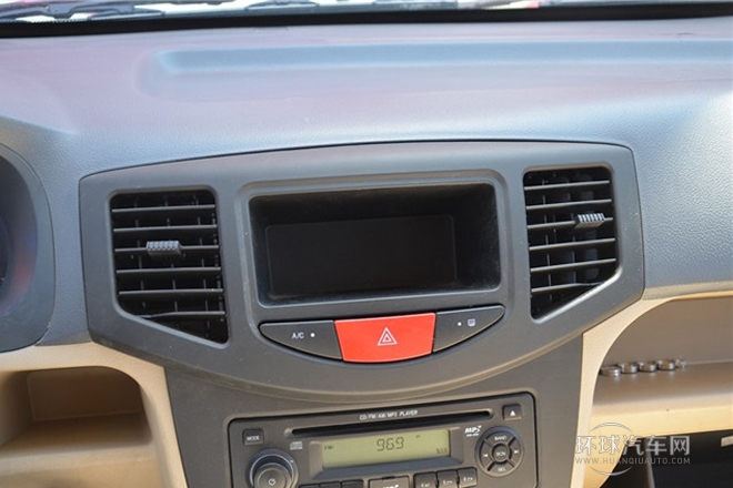 2014款 1.2L超值版厢货 基本型 助力A12国IV（五座）