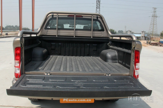 2012款 2.8T柴油四驱基本型