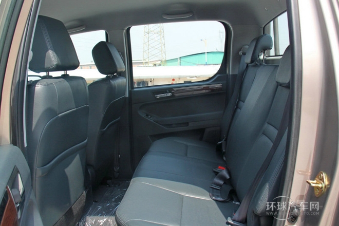 2012款 2.8T柴油四驱基本型