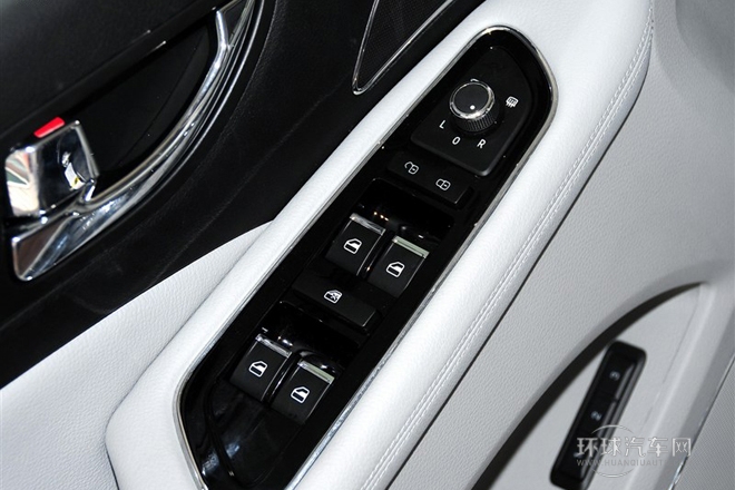 2013款 3.0L 豪华型
