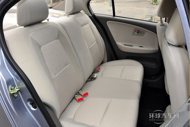 2014款 1.3L 手动豪华型