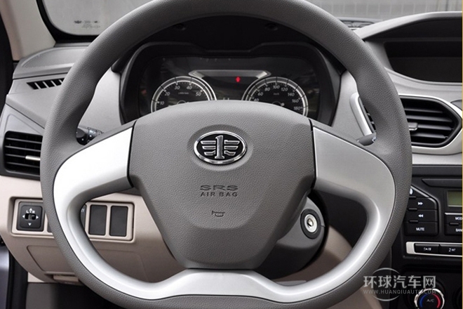 2014款 1.3L 手动豪华型