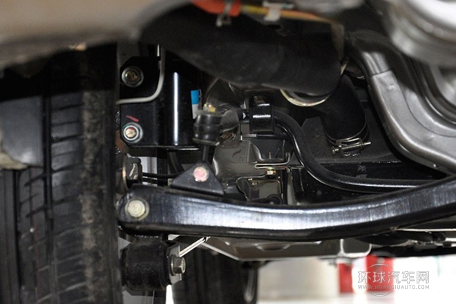 2014款 1.0L 手动标准型