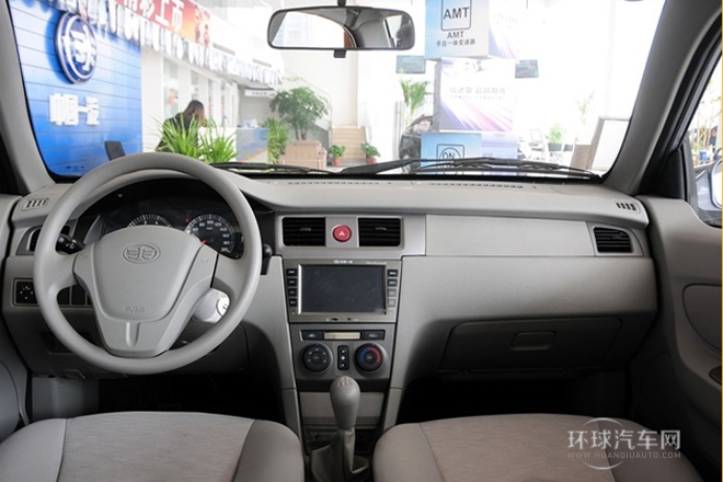 2013款 1.3L 手动豪华气囊型
