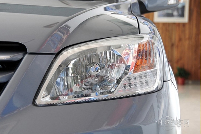2013款 1.3L 手动豪华气囊型