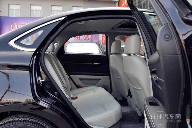 2014款 1.5L 手动豪华版