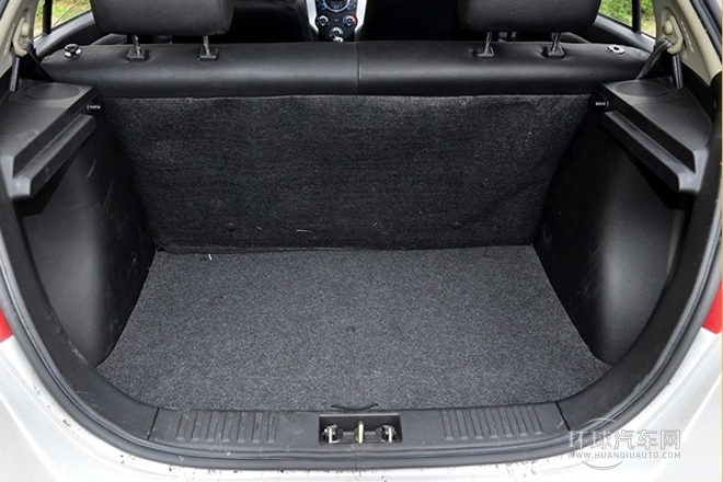 2013款 1.3L 手动尊贵型