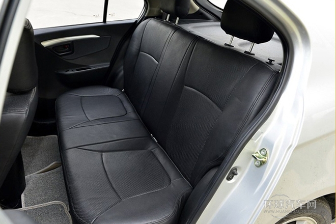 2013款 1.3L 手动尊贵型
