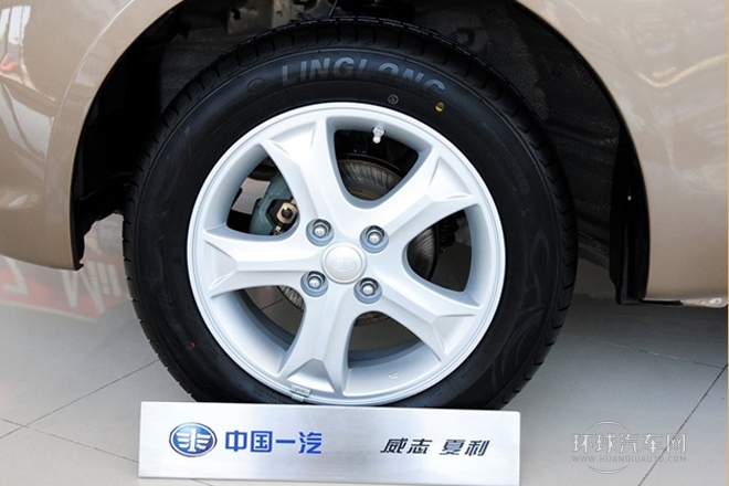 2013款 1.3L 手动舒适型