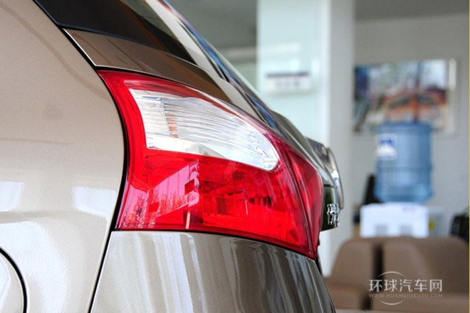 2013款 1.3L 手动舒适型