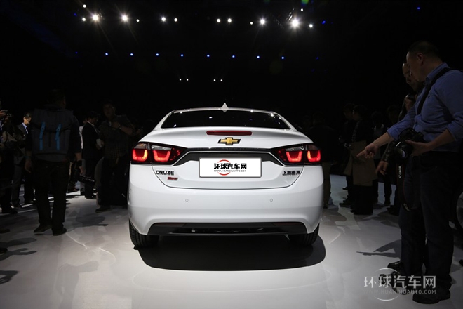 2015款 1.5L 手动时尚版