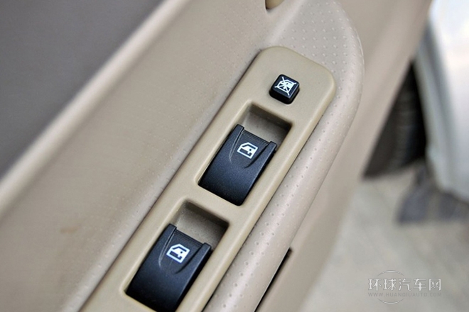 2012款 1.3L舒适型