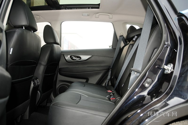 2014款 2.5L CVT豪华版 4WD