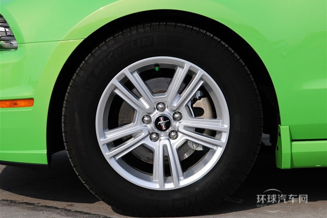 2013款 3.7L 自动标准型