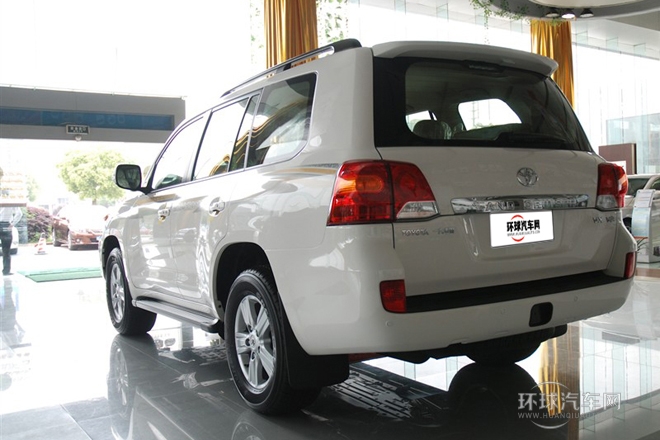 2012款 4.6L 自动VX