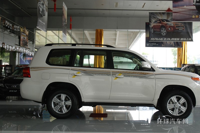 2012款 4.6L 自动VX