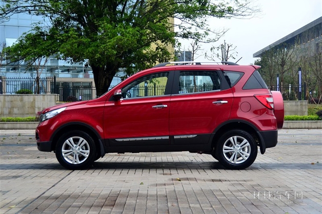 2014款 1.5L 手动尊贵型