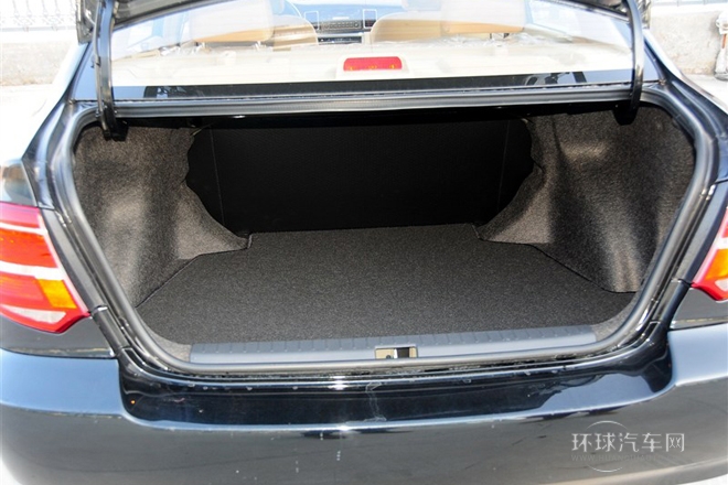 2013款 1.6L 手动卓越版