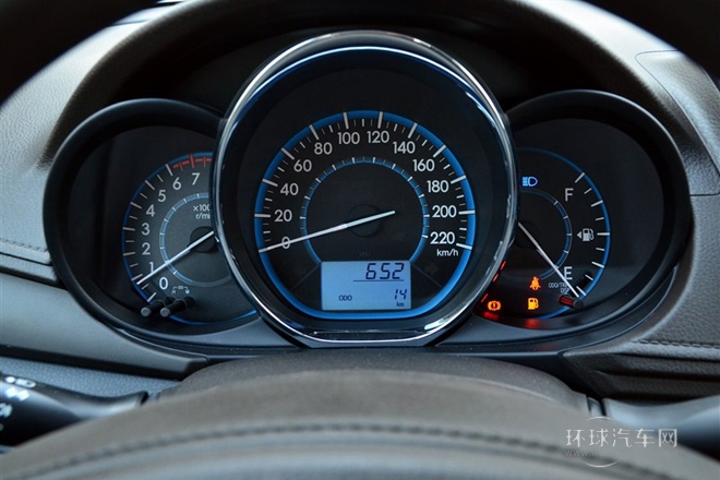 2014款 1.3L 手动超值版