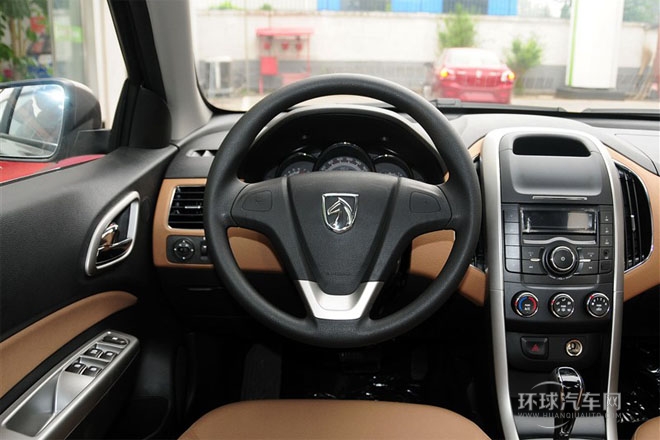 2013款1.5L自动   舒适型